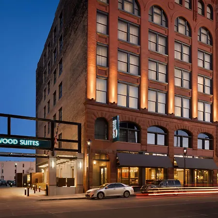Homewood Suites By Hilton Milwaukee Downtown-3
